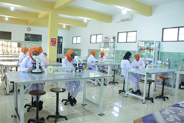 Teknik Laboratorium Medik (5)